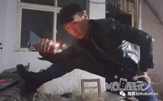 女主播车上舌吻,女主播意外舌吻，瞬间点燃车内激情