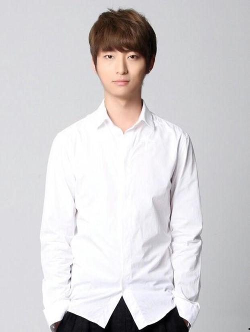 演员陈秋实,光影岁月中的璀璨星辰